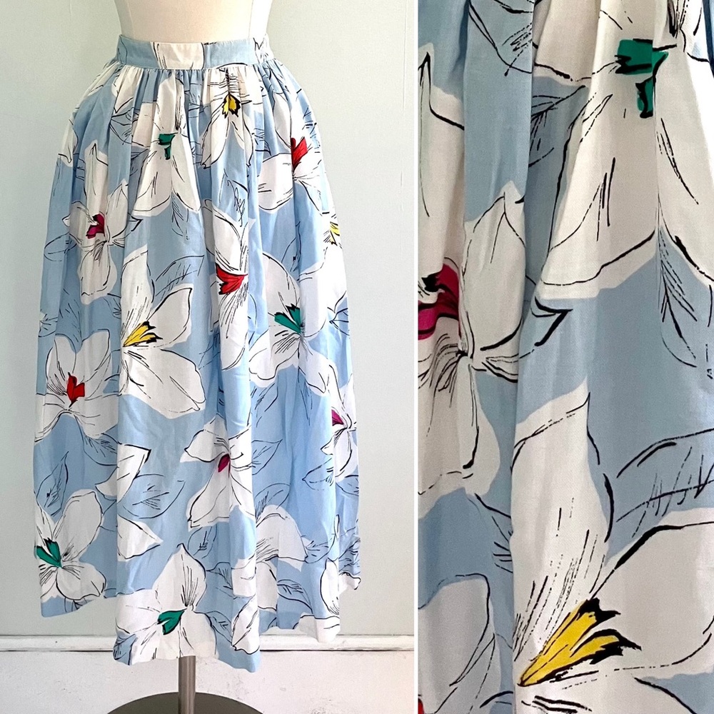 Vintage 80’s does 50’s pale blue tropical floral flower fit & flare rayon skirt